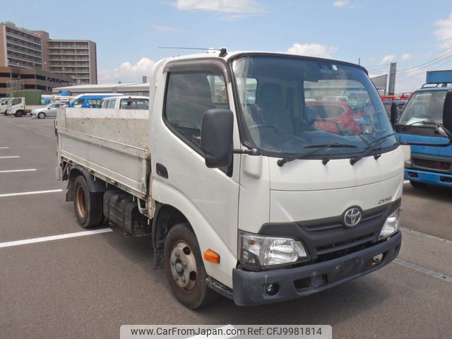 toyota dyna-truck 2017 24632501 image 1