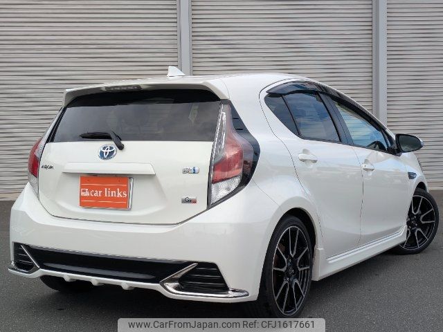 toyota aqua 2014 CFJ1617661 image 2