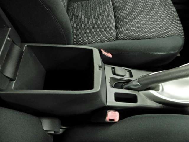 toyota auris 2011 -トヨタ--オーリス DBA-NZE151H--NZE151-1106225---トヨタ--オーリス DBA-NZE151H--NZE151-1106225- image 1