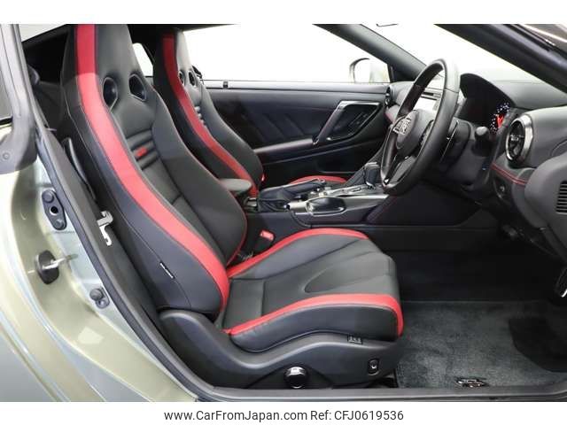 nissan gt-r 2023 CFJ0619536 image 2