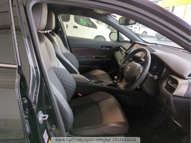 toyota c-hr 2017 -TOYOTA--C-HR DAA-ZYX10--ZYX10-2059536---TOYOTA--C-HR DAA-ZYX10--ZYX10-2059536- image 2