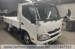 hino dutro 2015 CFJ1847525