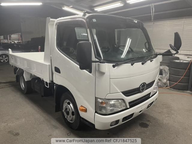 hino dutro 2015 CFJ1847525 image 1