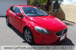 volvo v40 2014 quick_quick_MB4164T_YV1MV485BE2157112