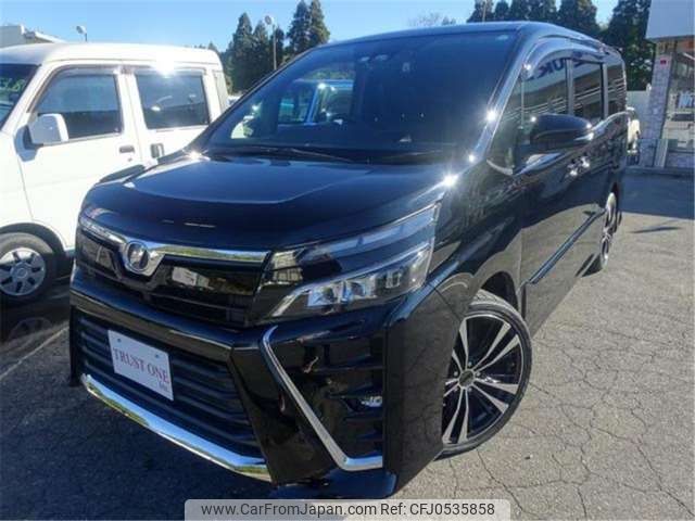 toyota voxy 2017 -TOYOTA--Voxy DBA-ZRR80W--ZRR80-0371195---TOYOTA--Voxy DBA-ZRR80W--ZRR80-0371195- image 1