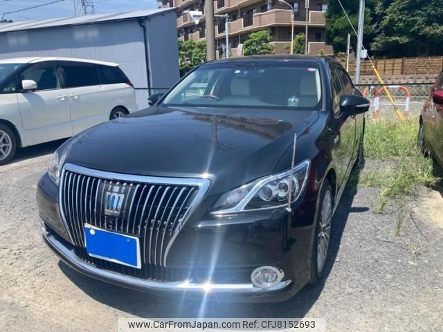 toyota crown-majesta 2014 CFJ8152693 image 2