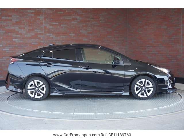toyota prius 2016 -TOYOTA--Prius DAA-ZVW50--ZVW50-8032404---TOYOTA--Prius DAA-ZVW50--ZVW50-8032404- image 2