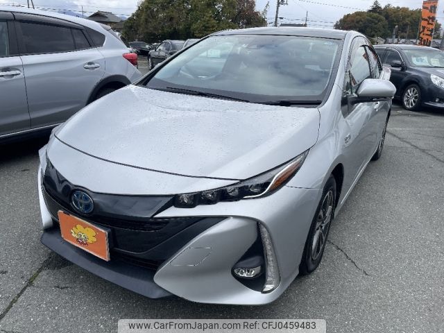 toyota prius-phv 2017 -TOYOTA--Prius PHV DLA-ZVW52--ZVW52-3047447---TOYOTA--Prius PHV DLA-ZVW52--ZVW52-3047447- image 1