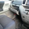 toyota voxy 2007 -TOYOTA--Voxy DBA-AZR60G--AZR60-3132882---TOYOTA--Voxy DBA-AZR60G--AZR60-3132882- image 7