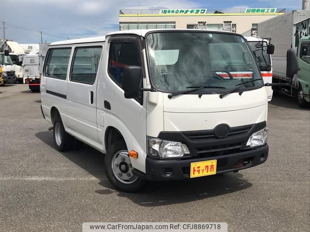 hino dutro 2017 GOO_NET_EXCHANGE_0206394A30230807W003 image 2