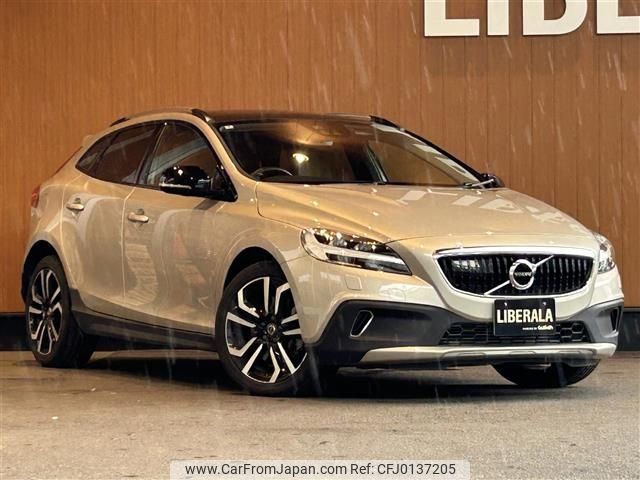 volvo v40 2019 CFJ0137205 image 1