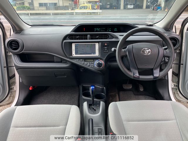 toyota aqua 2012 CARSENSOR_JP_AU6318182538 image 2