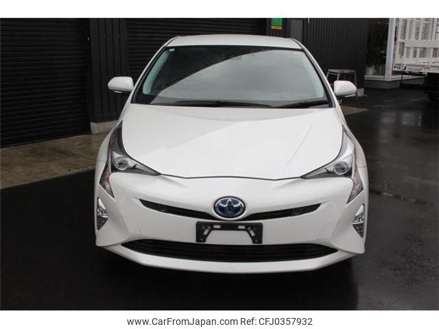 toyota prius 2018 -TOYOTA--Prius DAA-ZVW55--ZVW55-8066279---TOYOTA--Prius DAA-ZVW55--ZVW55-8066279- image 2