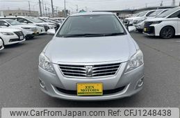 toyota premio 2012 769235-250515153028