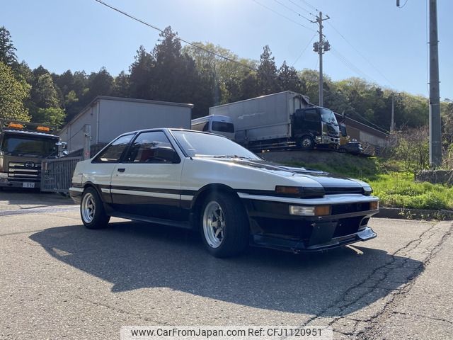 AE86【TRUENO】リトラリレー Toyota Sprinter Trueno AE86 & Nissan 240SX at Akina
