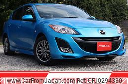 mazda axela 2011 F00685