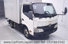 toyota dyna-truck 2013 CFJ1865542