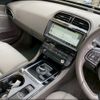 jaguar xe 2017 CFJ1616802 image 21