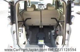 toyota sienta 2010 GOO_JP_700056043930250508001