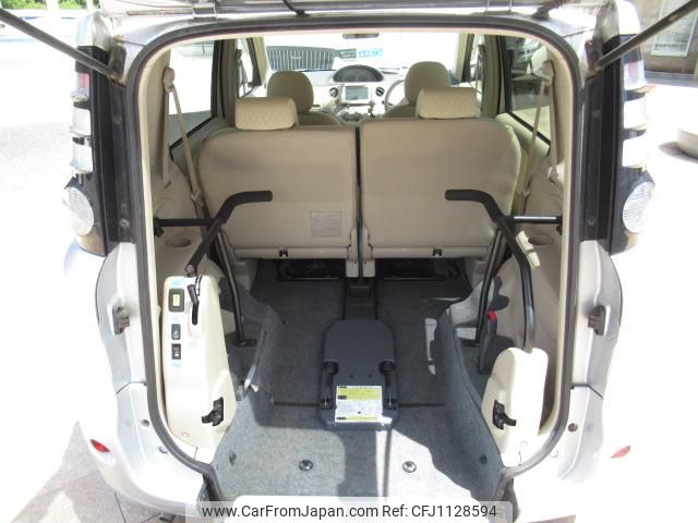 toyota sienta 2010 GOO_JP_700056043930250508001 image 1