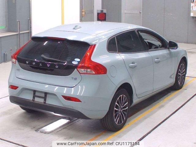 volvo v40 2018 -VOLVO--Volvo V40 MB4154T-YV1MV2820K2553817---VOLVO--Volvo V40 MB4154T-YV1MV2820K2553817- image 2