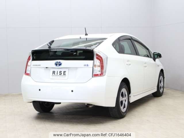 toyota prius 2012 CFJ1646404 image 2