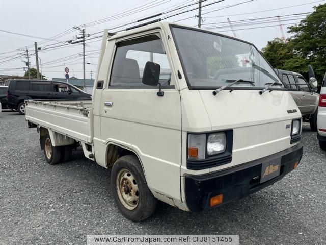 千趣会　DELICA　1972〜1974 ☆Available now ☆1988 Mitsubishi Delica Truck ☆ 1.6 Four