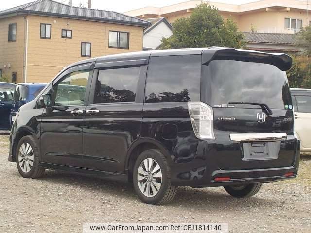 honda stepwagon 2014 CFJ1814140 image 2