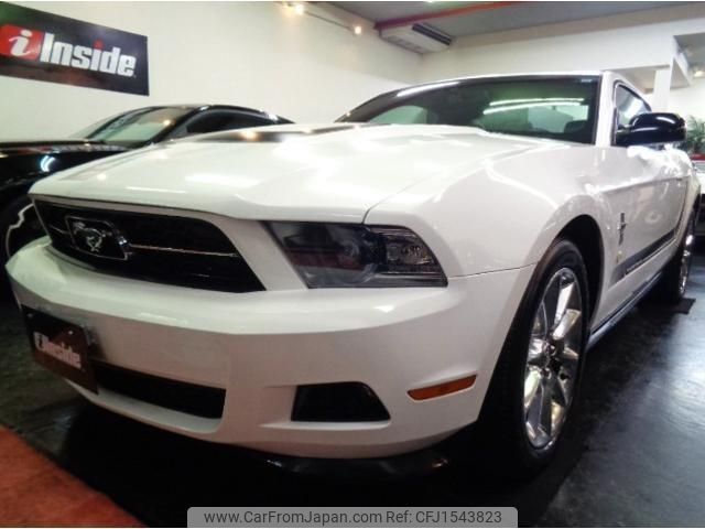 ford mustang 2011 CFJ1543823 image 1