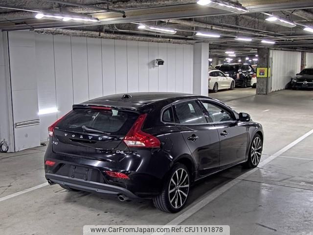volvo v40 2018 -VOLVO--Volvo V40 YV1MVA8RDJ2498655---VOLVO--Volvo V40 YV1MVA8RDJ2498655- image 2