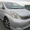 toyota isis 2005 646828-Y2019090264M-20 image 1