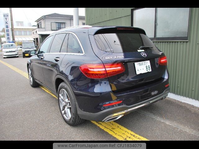 mercedes-benz glc-class 2018 CFJ1834079 image 2