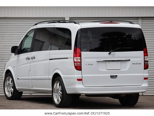 mercedes-benz v-class 2013 quick_quick_639350A_WDF63981323818031 image 2