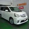toyota noah 2012 CFJ1667204 image 1