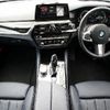 bmw 5-series 2018 quick_quick_DBA-JA20_WBAJA52000WC70483 image 2