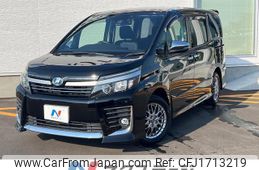 toyota voxy 2016 CFJ1713219