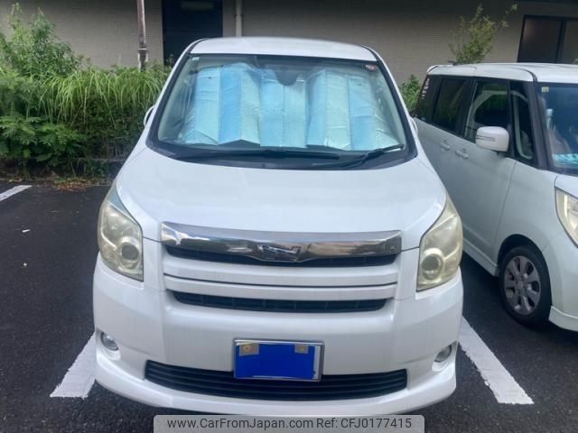 toyota noah 2008 -TOYOTA--Noah DBA-ZRR70W--ZRR70-0131394---TOYOTA--Noah DBA-ZRR70W--ZRR70-0131394- image 1