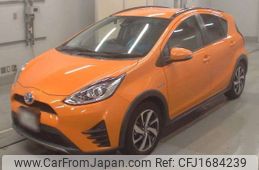 toyota aqua 2017 CFJ1684239
