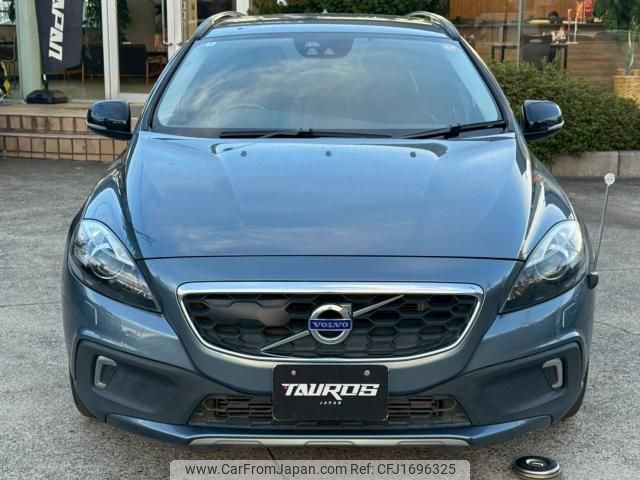 volvo v40 2013 CFJ1696325 image 2