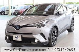 toyota c-hr 2017 quick_quick_DAA-ZYX10_ZYX10-2072052
