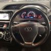 toyota voxy 2019 quick_quick_DBA-ZRR80W_0487552 image 2