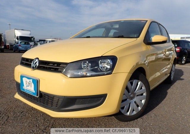 volkswagen polo 2011 REALMOTOR_N2024040088F-10 image 1