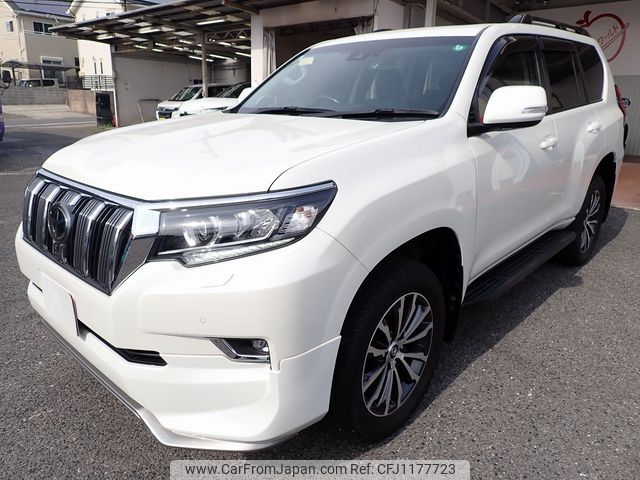 toyota land-cruiser-prado 2020 25431313 image 1