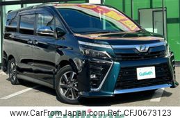 toyota voxy 2019 -TOYOTA--Voxy DBA-ZRR80W--ZRR80-0571716---TOYOTA--Voxy DBA-ZRR80W--ZRR80-0571716-