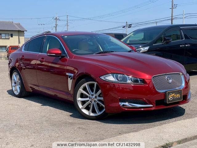 jaguar xf 2012 GOO_JP_700070884830250710020 image 1