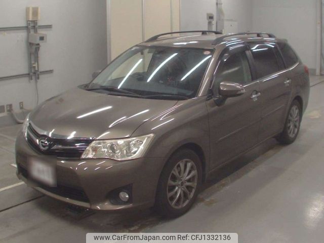 toyota corolla-fielder 2012 -TOYOTA--Corolla Fielder NZE161G-7014043---TOYOTA--Corolla Fielder NZE161G-7014043- image 1