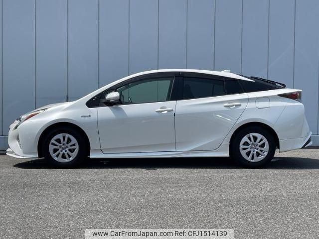 toyota prius 2018 CFJ1514139 image 2