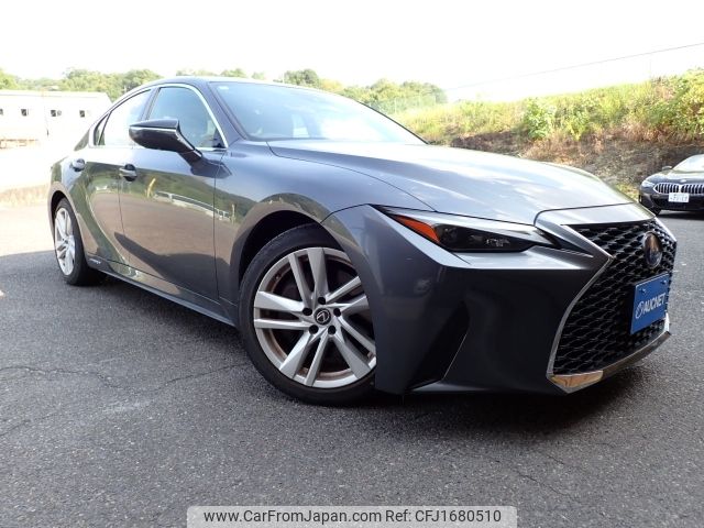 lexus is 2021 CFJ1680510 image 1