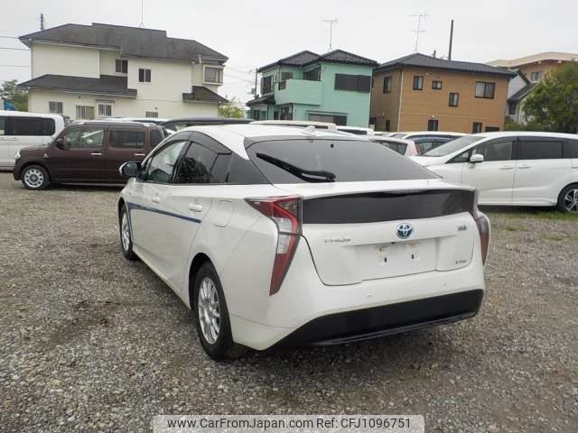 toyota prius 2016 -TOYOTA--Prius DAA-ZVW55--ZVW55-8016383---TOYOTA--Prius DAA-ZVW55--ZVW55-8016383- image 2