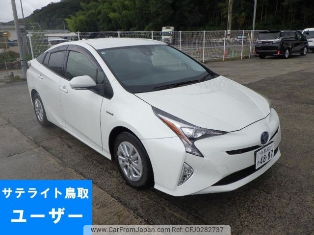 toyota prius 2017 -TOYOTA 【鳥取 300み4887】--Prius ZVW50-6104371---TOYOTA 【鳥取 300み4887】--Prius ZVW50-6104371- image 1